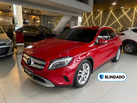 MERCEDES-BENZ GLA 200 1.6 CGI ADVANCE 16V TURBO GASOLINA 4P AUTOMÁTICO MERCEDES-BENZ GLA 200 1.6 CGI ADVANCE 16V TURBO GASOLINA 4P AUTOMÁTICO